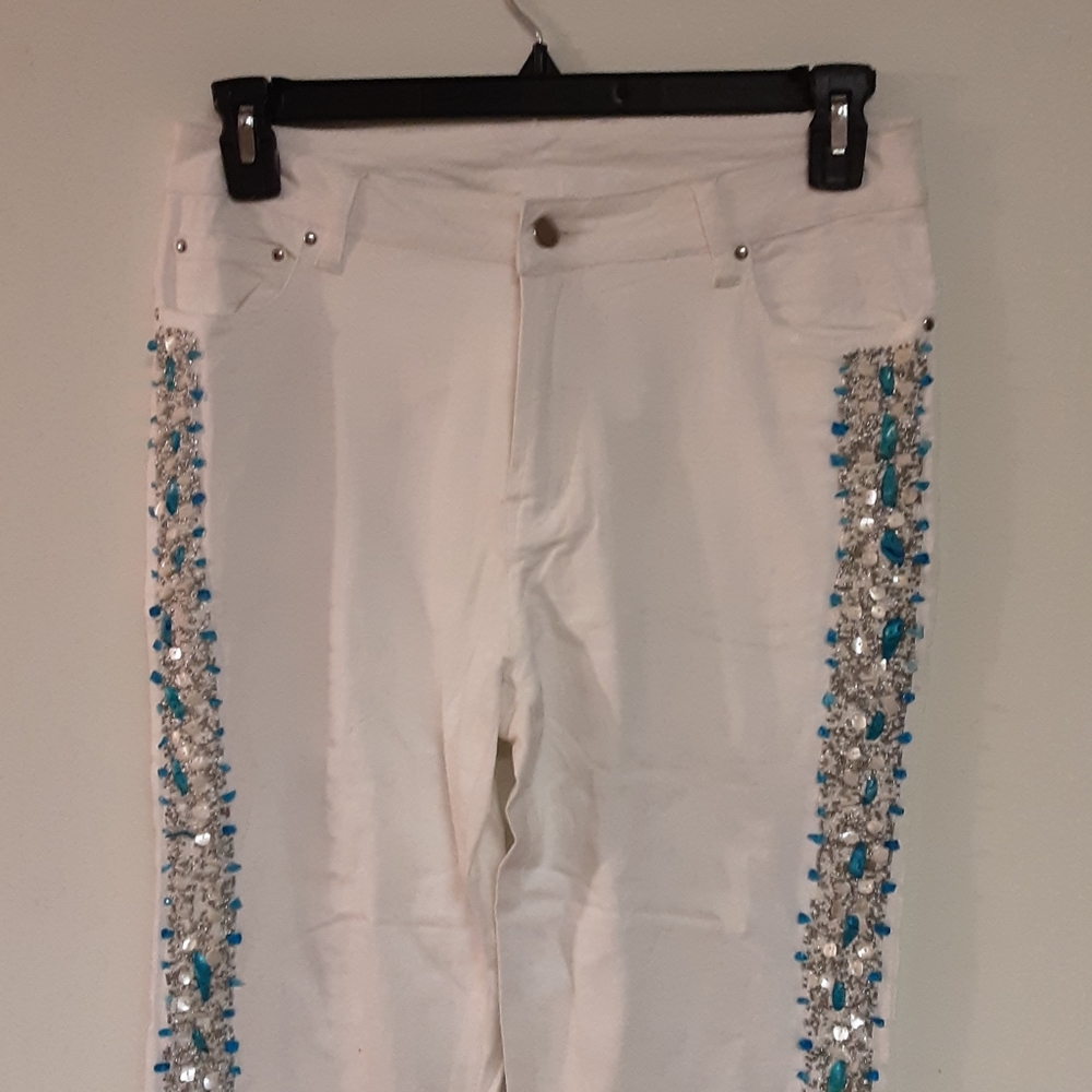 Awesome white jeans with seashell and beaded trim